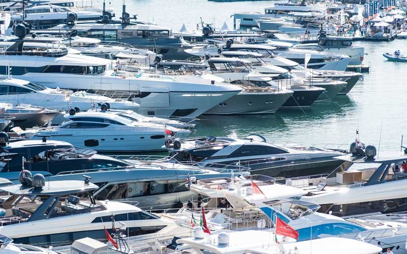 Since 1977, the Cannes Yachting Festival takes place every September in elegant, luxurious surroundings in the sparkling bay of Cannes.