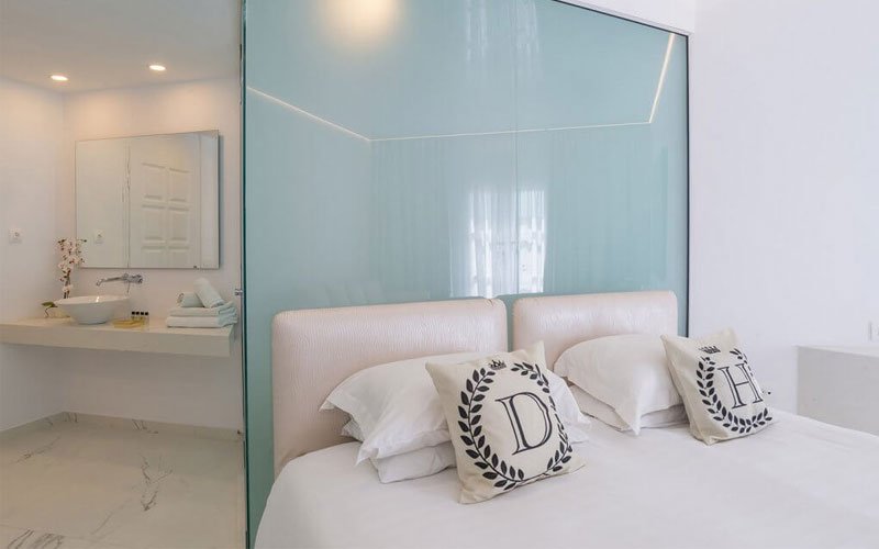 At the Dionysos Luxury Hotel, are dedicated to continue our mythological namesake’s philosophy by offering you the very best of Mykonian hospitality.