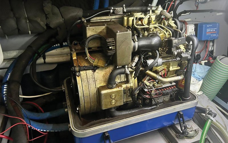 Yacht engine room equipment, marine air conditioning, refrigeration units, desalination systems, pumps, and technical installations by MARINAKIS Marine Services, experts in marine maintenance, repair, and system installation for luxury yachts.