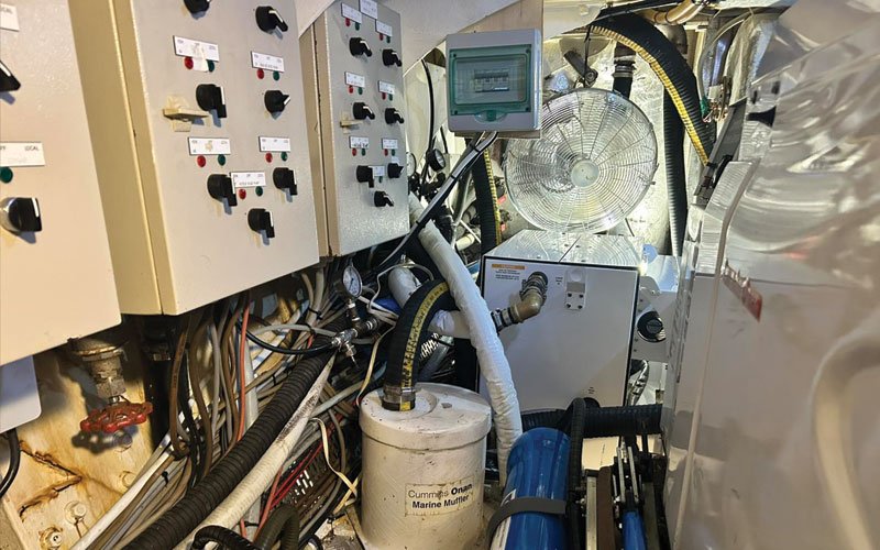 Yacht engine room equipment, marine air conditioning, refrigeration units, desalination systems, pumps, and technical installations by MARINAKIS Marine Services, experts in marine maintenance, repair, and system installation for luxury yachts.