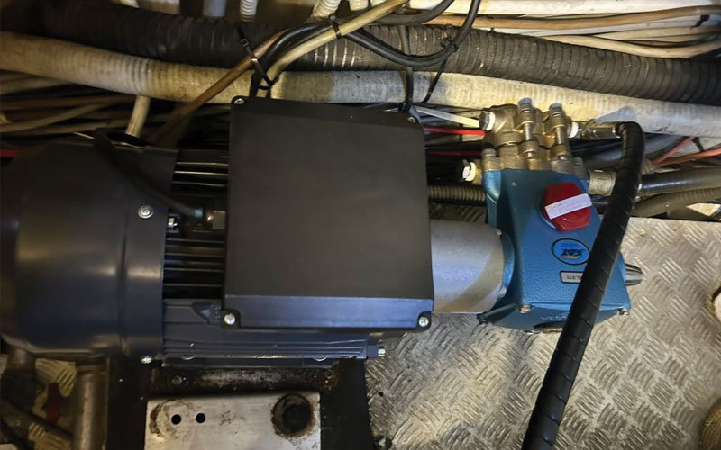 Yacht engine room equipment, marine air conditioning, refrigeration units, desalination systems, pumps, and technical installations by MARINAKIS Marine Services, experts in marine maintenance, repair, and system installation for luxury yachts.