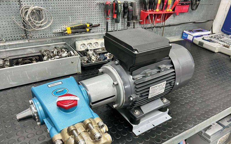 Yacht engine room equipment, marine air conditioning, refrigeration units, desalination systems, pumps, and technical installations by MARINAKIS Marine Services, experts in marine maintenance, repair, and system installation for luxury yachts.