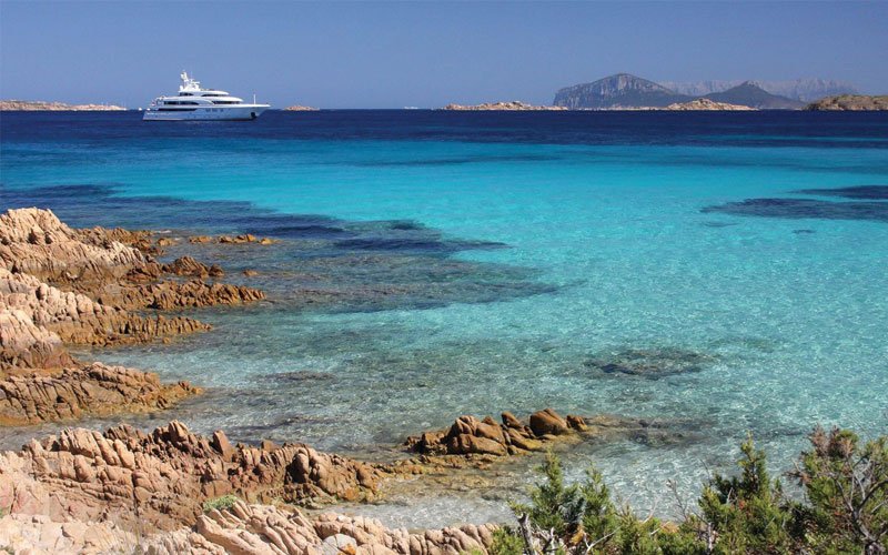 Nautica Assistance is a leader superyacht agency and supplier based in Sardinia. Its headquarter and ship chandlery are based in Olbia with many branches.