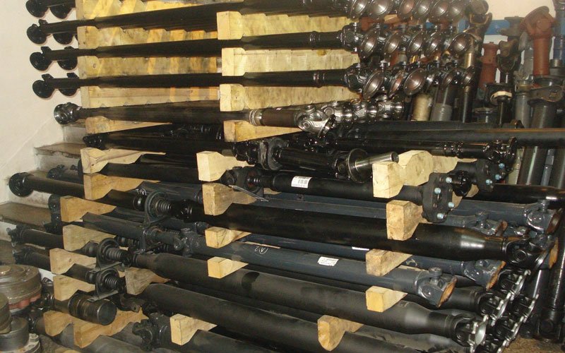 Precision-engineered drive shafts, machinery, and mechanical components at Proteus, supporting reliable balancing, alignment, and drivetrain performance across multiple industries.