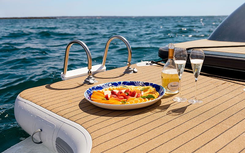 Searaft Is The Leading Manufacturer Of Customized Inflatable Marine Platforms. Any platform is designed and customized according to specific use.