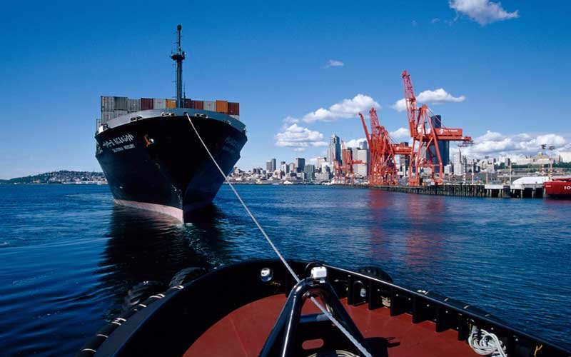 Socius team consists of highly skilled technical and nautical consultants providing consultancy and services in the shipbuilding.