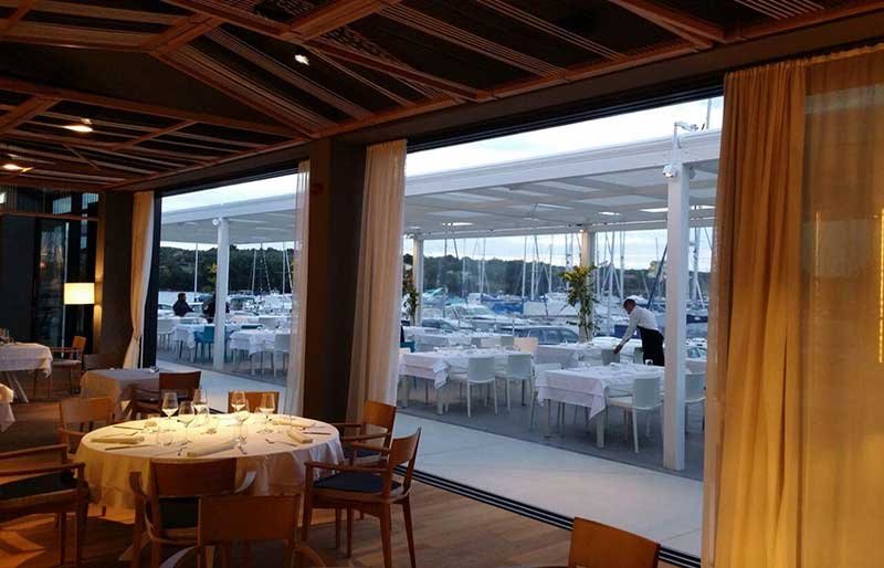 ACI Marina Pomer is a beautiful and modern marina of a Mediterranean look with a new reception and exchange office and high facilities.