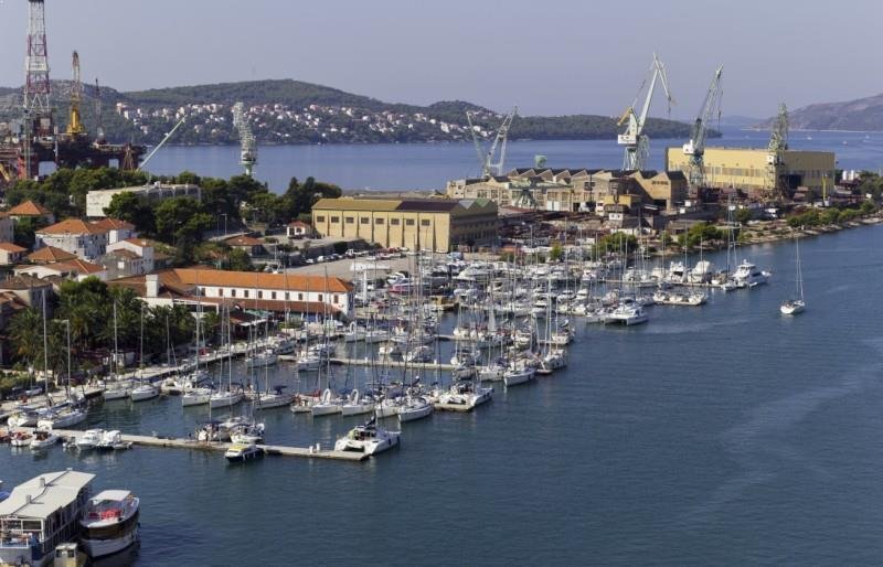 ACI Marina Trogir is open all year round and offers a fabulous view of the charming promenade of Trogir and of St. Lawrence’s Cathedral bell tower.