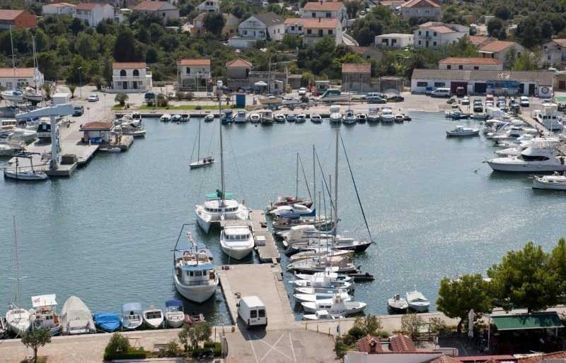 ACI Marina Jezera is one of the most awarded and eco-friendliest nautical centres in northern Dalmatia and a proud winner of the Blue Flag.