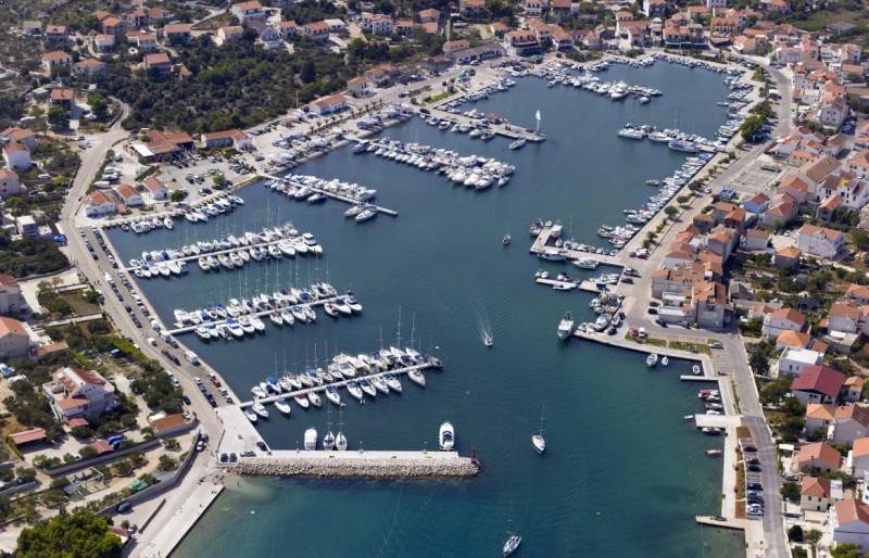 ACI Marina Jezera is one of the most awarded and eco-friendliest nautical centres in northern Dalmatia and a proud winner of the Blue Flag.