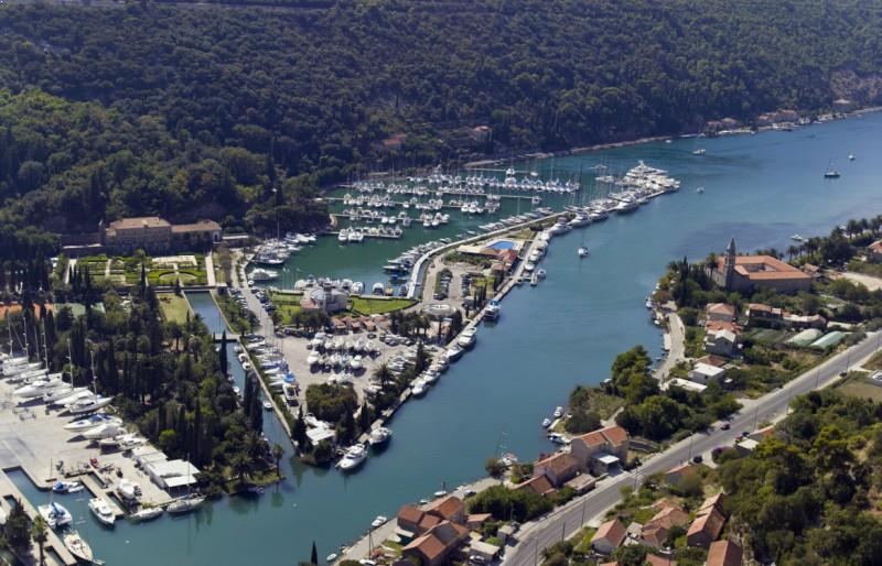 For 15 years in a row ACI Marina Dubrovnik has been awarded the Blue Flag for its perfectly clean sea. It is also one of the safest marinas to berth.