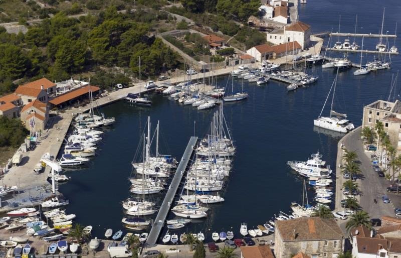 ACI Marina Milna has183 wet berths and 15 dry berths. Thanks Its positions sheltered from all winds and is one of the safest bays for charters.