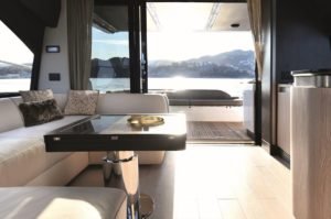 AZIMUT S6: WHEN TECHNOLOGY MEETS CHARM! Azimut S6 is the second model in the new S generation sports range from Azimut Yachts.