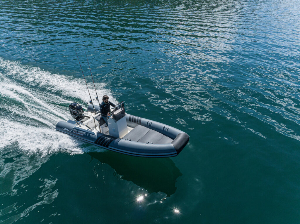 Lomac returns to the Paris Boat Show with the French debut of the 540 Big Game and the GranTurismo 11.0 Cruiser, introduced in 2021