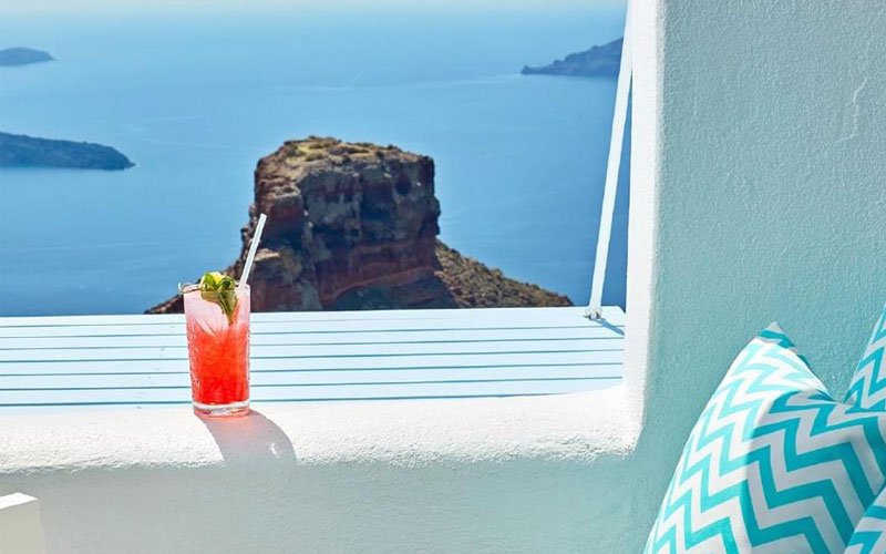 Santorini Best has as aim to provide accurate, valid and up to date information in order for our users to be able to organize their trip in detail.