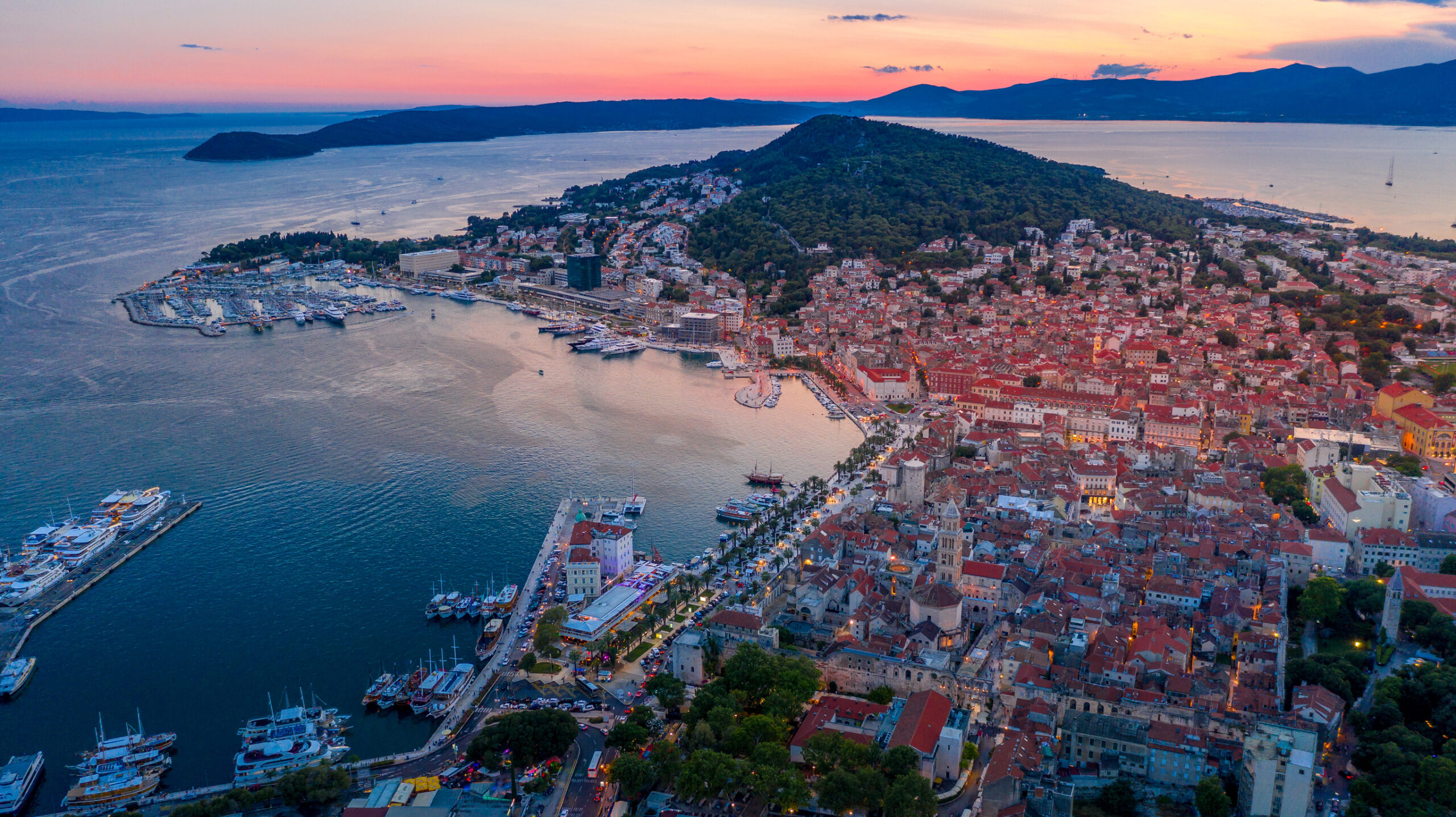 Top-tier Program and Yachts at the CROYA YACHT CHARTER SHOW
