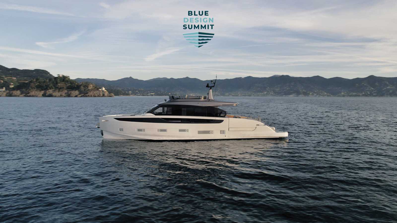 Azimut wins the 2025 Miglio Blue Design Award for the “General Concept” category with the Seadeck 7, the first full-hybrid yacht in its segment